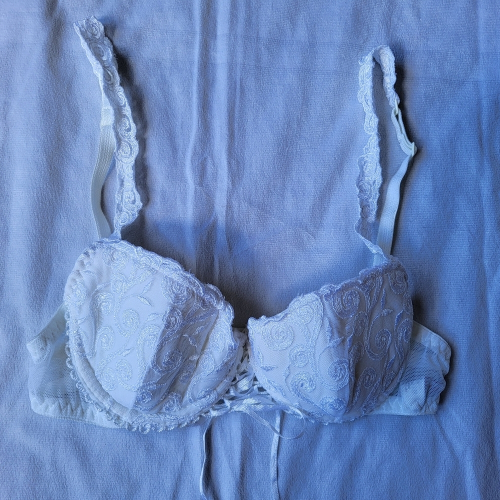 Fruit De La Passion balconette Bra Size 34B